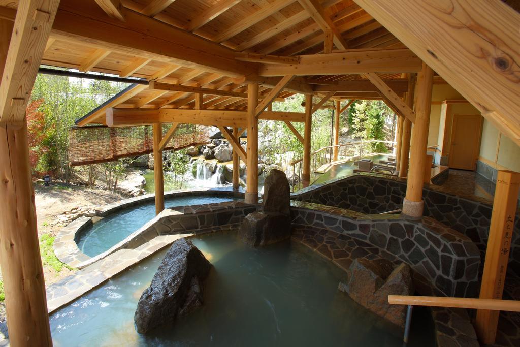 Iizaka Hotel Juraku Fukushima  Exterior foto