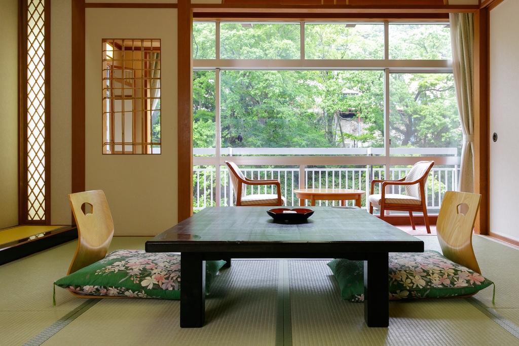 Iizaka Hotel Juraku Fukushima  Exterior foto